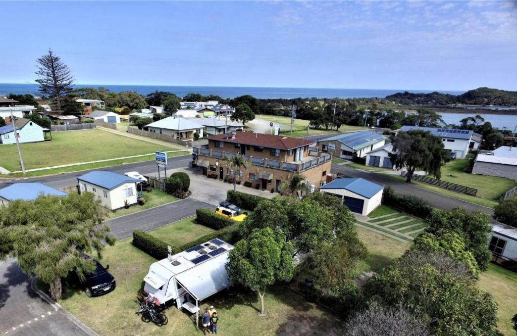 Marlo Caravan Park & Motel Exterior photo